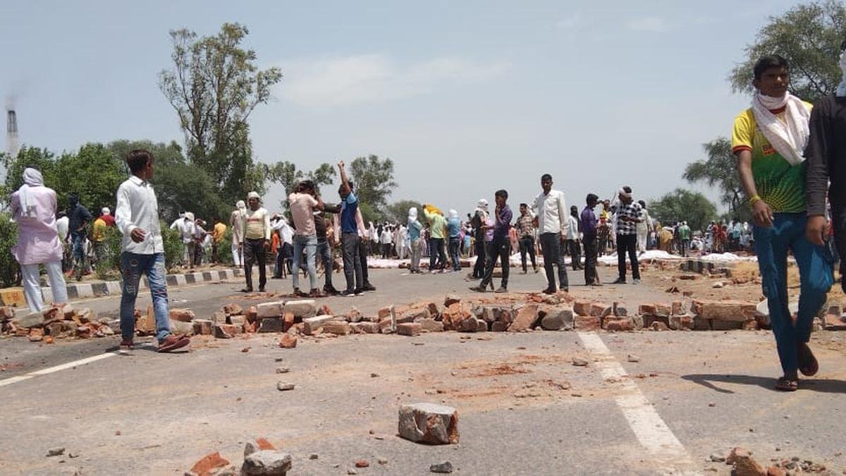 आरक्षण आंदोलन के बीच जयपुर-आगरा हाईवे लगातार छठे दिन भी जाम रहा