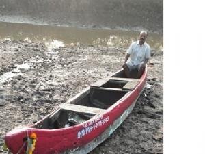 सरकारों को भारत के मछुआरों के लिए स्थायी आजीविका सुनिश्चित करनी चाहिए