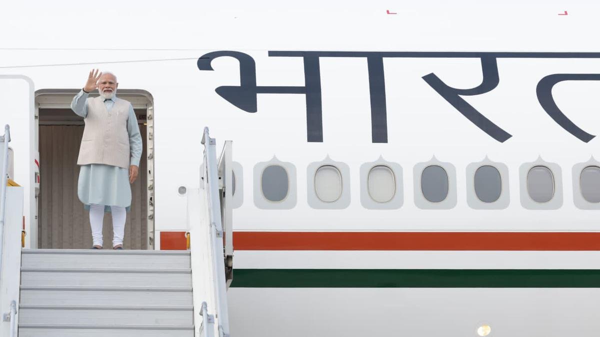 Prime Minister Modi arrives in South Africa to attend 15th BRICS summit