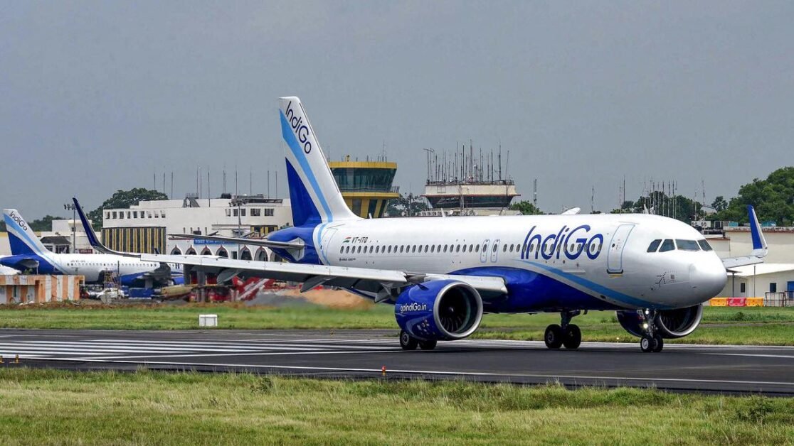 IndiGo flight returns to Singapore due to 'baggage error'