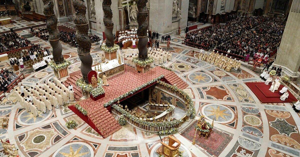 क्रिसमस की पूर्व संध्या पर, पोप फ्रांसिस ने पवित्र भूमि में ‘निरर्थक’ युद्ध पर शोक व्यक्त किया